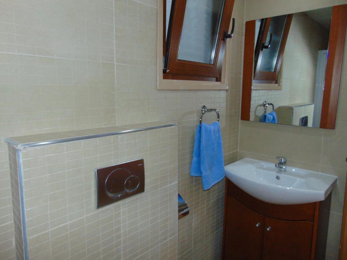 Ithaki Phinikoudes Apartment No. 207 ラルナカ 部屋 写真