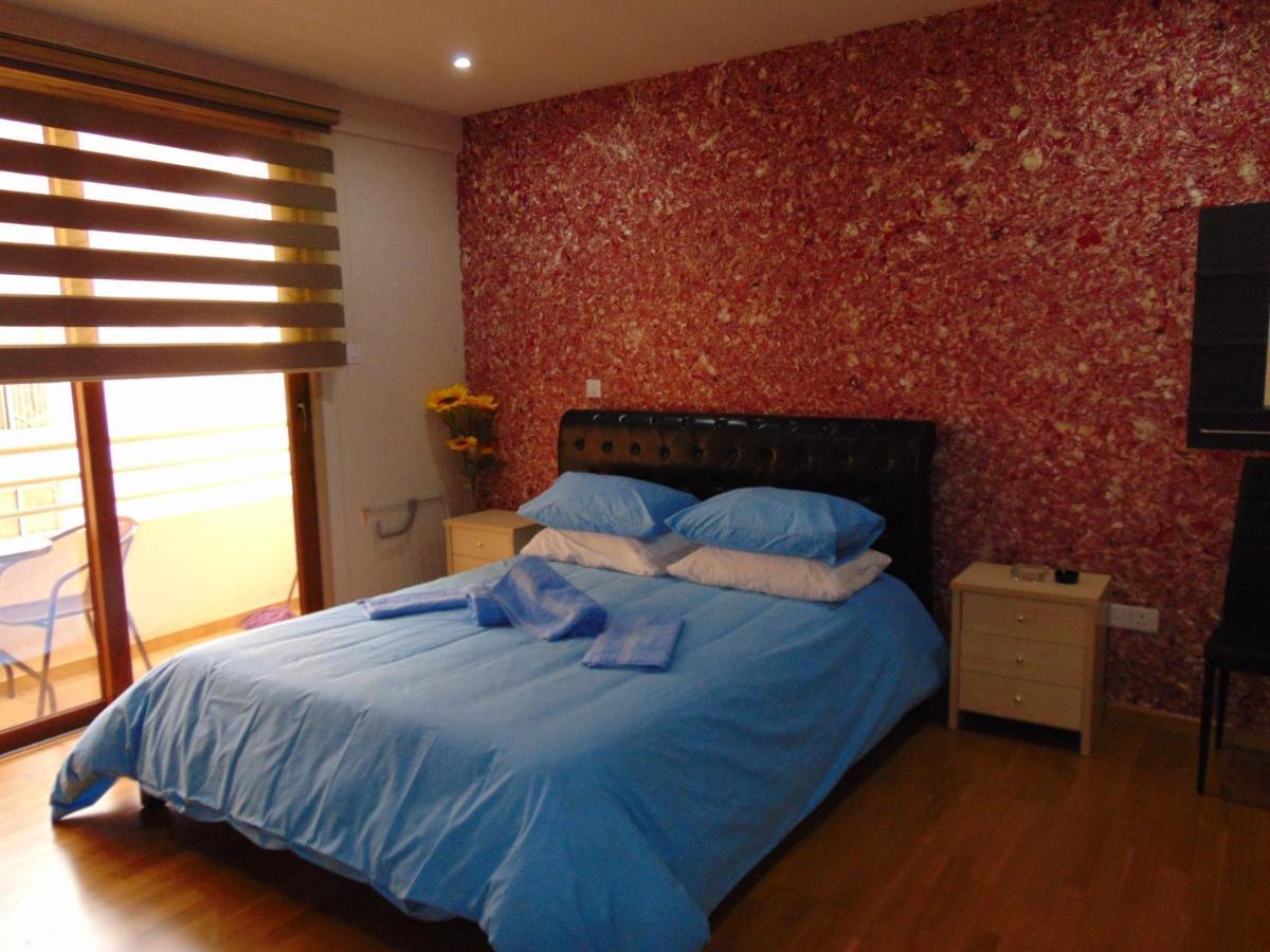 Ithaki Phinikoudes Apartment No. 207 ラルナカ 部屋 写真